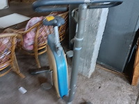 Lot 106 - domyos hometrainer - afbeelding 1 van  3