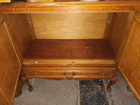 Lot 106 - houten kast - afbeelding 3 van  4