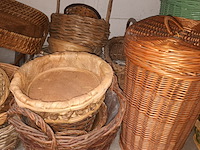 Lot 106 - rieten mandjes. 32 stuks - afbeelding 3 van  5