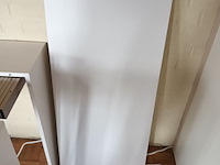 Lot 106 - witte uittrekbare console tafel - afbeelding 3 van  4