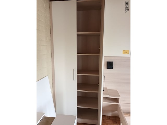 Lot 107 - bed met ombouw - afbeelding 3 van  4