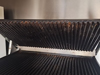 Lot 107 - contactgrill caterchef - afbeelding 2 van  2