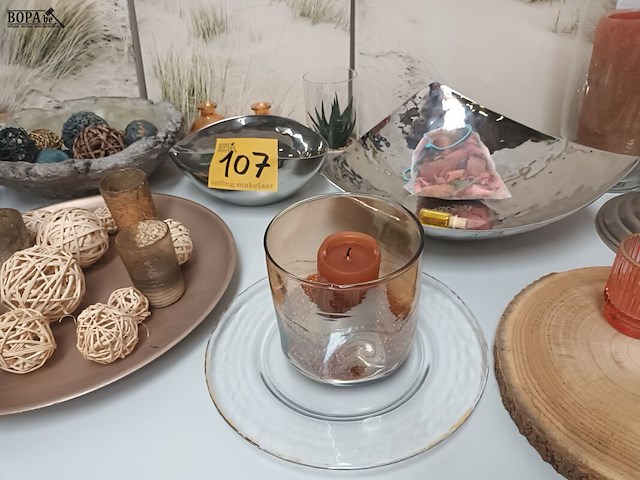 Lot 107 - decoratie - afbeelding 6 van  7
