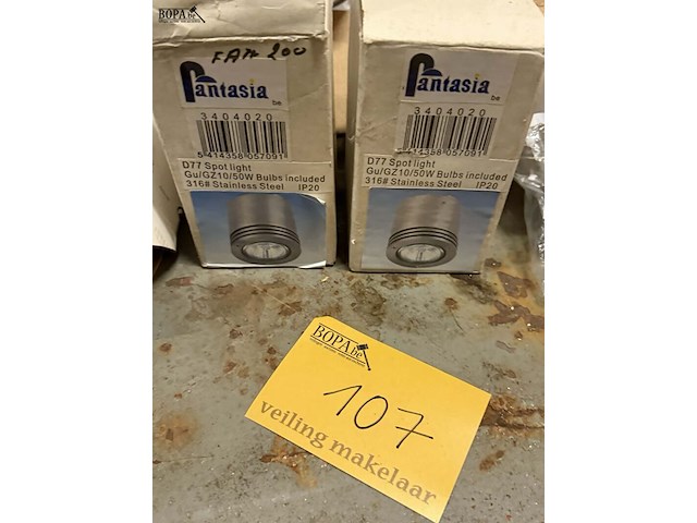 Lot 107 - diverse verlichtingsarmaturen en - producten: oa spotjes geb - afbeelding 4 van  5