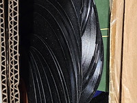 Lot 107 - doos lp's en singles en bakelietplaten - afbeelding 2 van  4