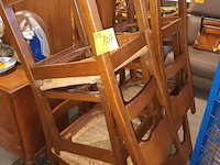 Lot 107 - eetkamerstoelen. 6 stuks - afbeelding 4 van  4