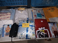 Lot 107 - herenkledij en deken. 15 stuks - afbeelding 1 van  4