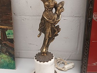 Lot 107 - lampedair - afbeelding 2 van  4