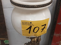Lot 107 - lampedair - afbeelding 3 van  4