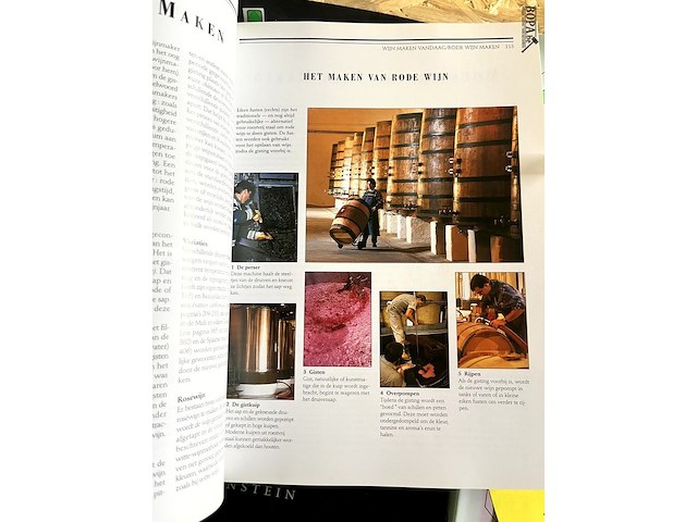 Lot 107 - larousse wijn encyclopedie - afbeelding 4 van  7