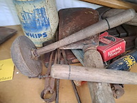 Lot 107 - lot antieken werkmateriaal - afbeelding 2 van  4
