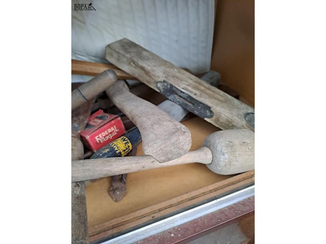 Lot 107 - lot antieken werkmateriaal - afbeelding 3 van  4