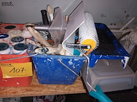 Lot 107 - lot schildersmateriaal - afbeelding 2 van  4