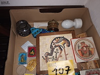 Lot 107 - souvenirs van reizen - afbeelding 2 van  5
