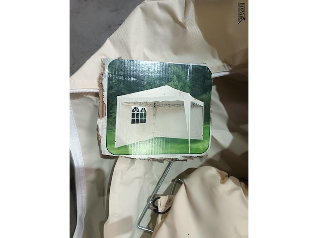 Lot 107 - zeil voor partytent - afbeelding 1 van  3