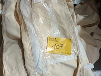 Lot 107 - zeil voor partytent - afbeelding 2 van  3
