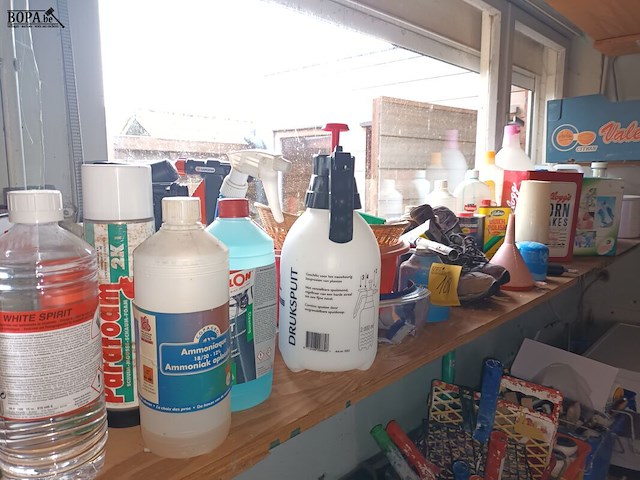 Lot 108 - diversen. inhoud legplank - afbeelding 2 van  6