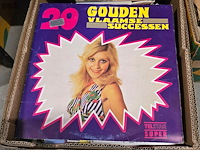 Lot 108 - doos lp's en singles - afbeelding 2 van  3