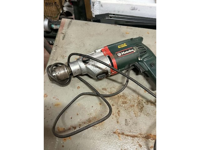 Lot 108 - electrisch gereedschap: matabo klopboormachine, rechte slijp - afbeelding 2 van  3