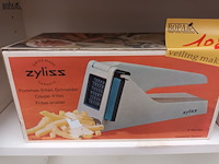 Lot 108 - frietsnijder en gourmetset - afbeelding 2 van  3