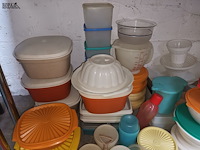 Lot 108 - groot lot tupperware. 67 stuks - afbeelding 2 van  6