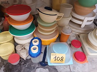 Lot 108 - groot lot tupperware. 67 stuks - afbeelding 6 van  6