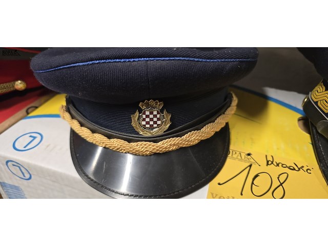 Lot 108 - kroatië 2 kepies - afbeelding 2 van  3