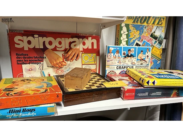 Lot 108 - lot vintage creatieve spelen - 9 stuks - afbeelding 1 van  5