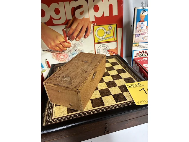 Lot 108 - lot vintage creatieve spelen - 9 stuks - afbeelding 3 van  5