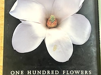Lot 108 - one hundred flowers by harold feinstein - afbeelding 1 van  6