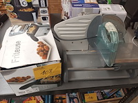 Lot 108 - snijmachine en friteuse - afbeelding 1 van  3