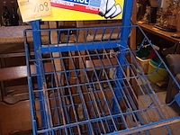 Lot 108 - vintage metalen rek stimorol - afbeelding 4 van  4