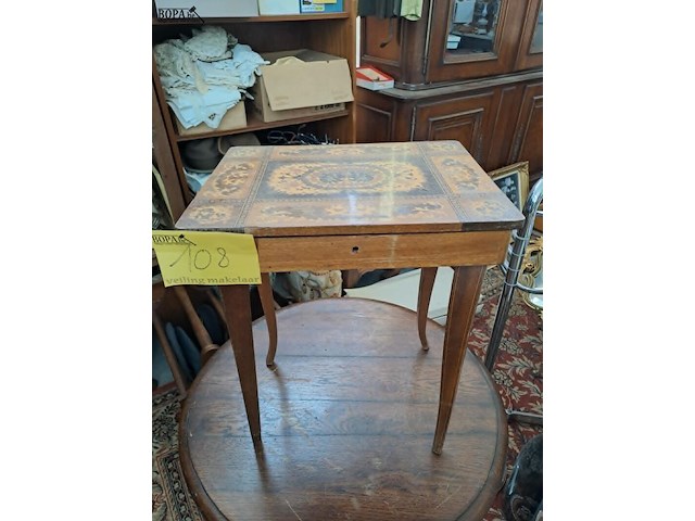 Lot 108 - vintage muziektafel, nu bijzettafeltje zijn - afbeelding 1 van  4