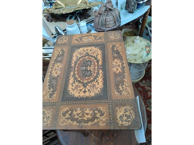 Lot 108 - vintage muziektafel, nu bijzettafeltje zijn - afbeelding 2 van  4
