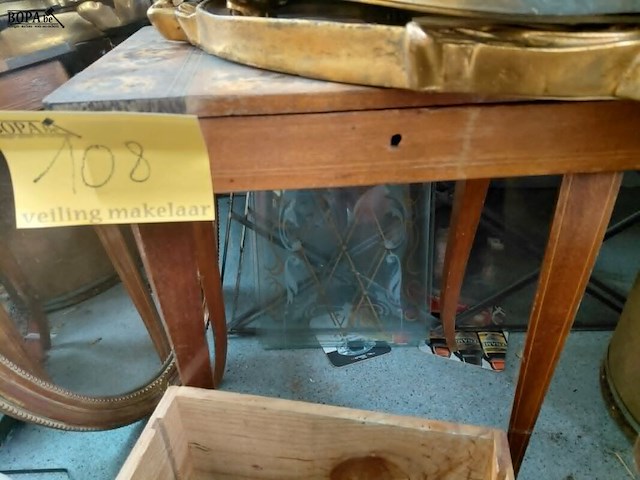 Lot 108 - vintage muziektafel, nu bijzettafeltje zijn - afbeelding 3 van  4