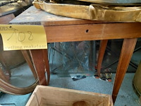 Lot 108 - vintage muziektafel, nu bijzettafeltje zijn - afbeelding 3 van  4