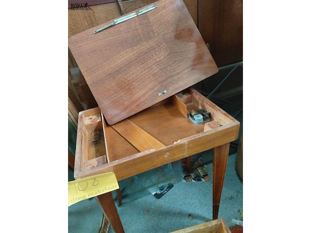 Lot 108 - vintage muziektafel, nu bijzettafeltje zijn - afbeelding 4 van  4