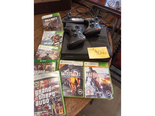 Lot 108 - x-box 360 + 7 spelletjes - afbeelding 1 van  7