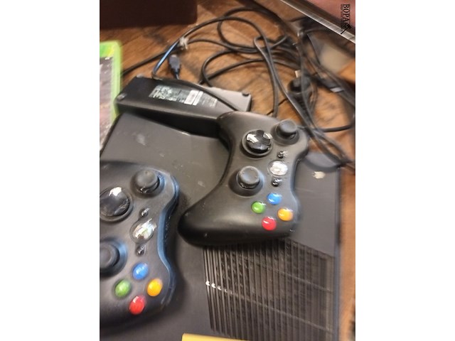 Lot 108 - x-box 360 + 7 spelletjes - afbeelding 6 van  7