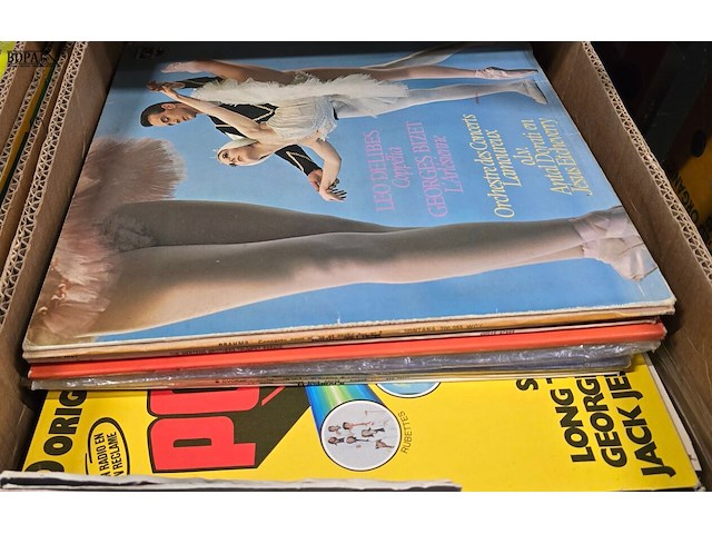 Lot 109 - doos lp's en singles - afbeelding 3 van  3