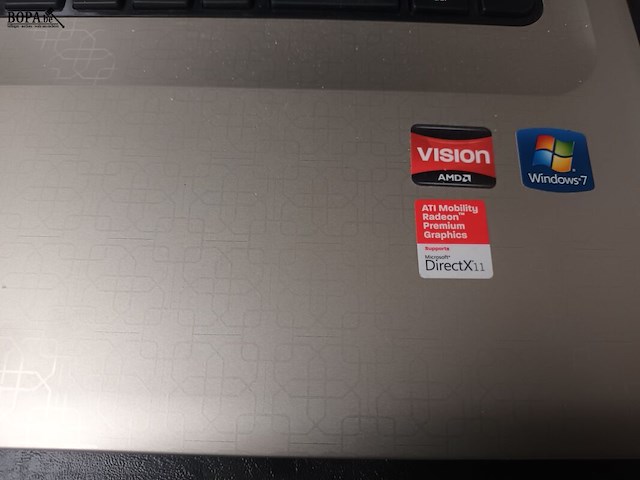 Lot 109 - koffertje en hp laptop - afbeelding 2 van  5