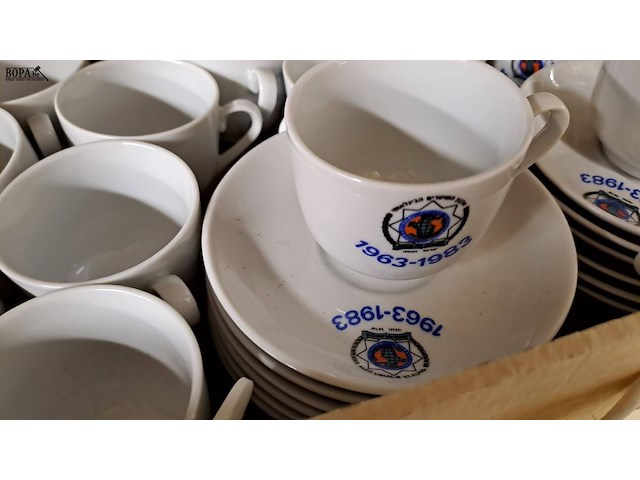 Lot 109 - koffieservies 24 delig ipa 1963-1983 - afbeelding 2 van  2