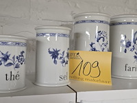Lot 109 - porseleinen voorraad potten - afbeelding 1 van  3