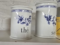 Lot 109 - porseleinen voorraad potten - afbeelding 2 van  3