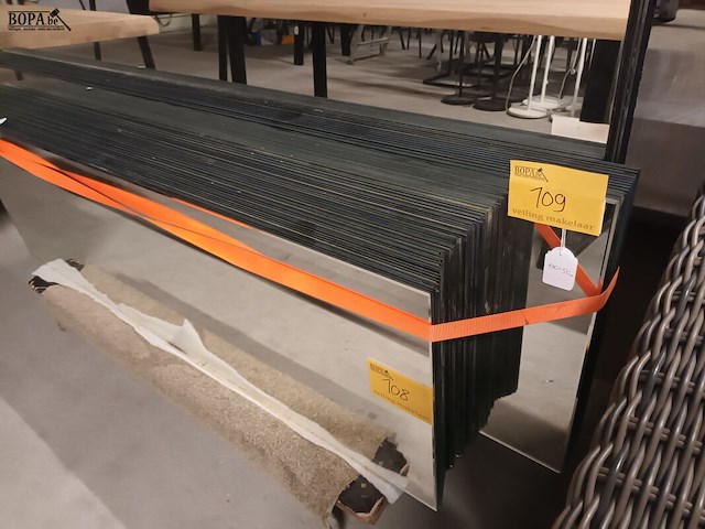 Lot 109 - spiegels. 15 stuks - afbeelding 1 van  3