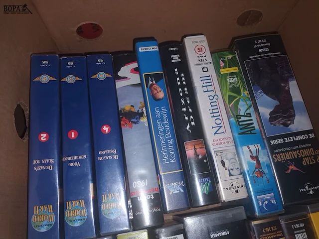 Lot 109 - video cassettes. 19 stuks - afbeelding 2 van  3