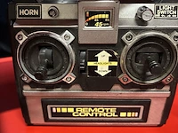 Lot 109 - vintage rode chevrolet c4 radiografische bestuurbare auto - afbeelding 2 van  4
