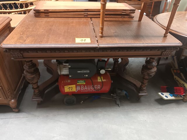 Lot 11 - antieke tafel - afbeelding 1 van  3