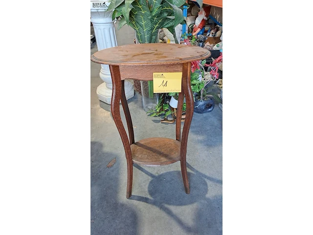 Lot 11 - antieken houten plantentafel met sierlijk gebogen poten en o - afbeelding 4 van  4