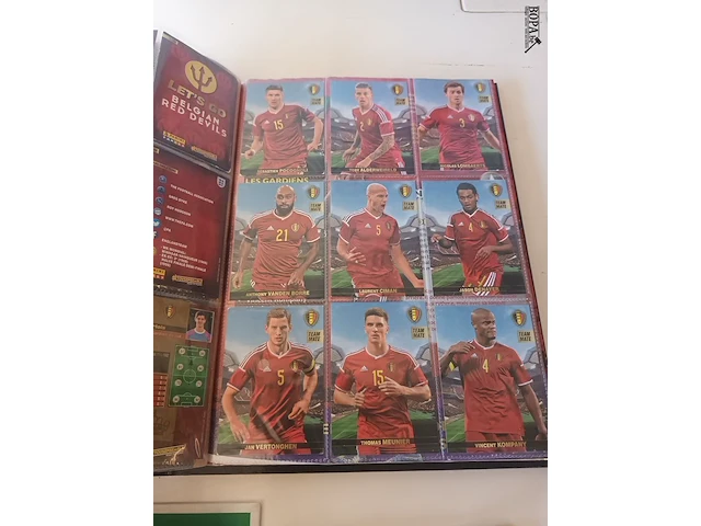 Lot 11 - boeken voetbal en panini. 5 stuks - afbeelding 7 van  8